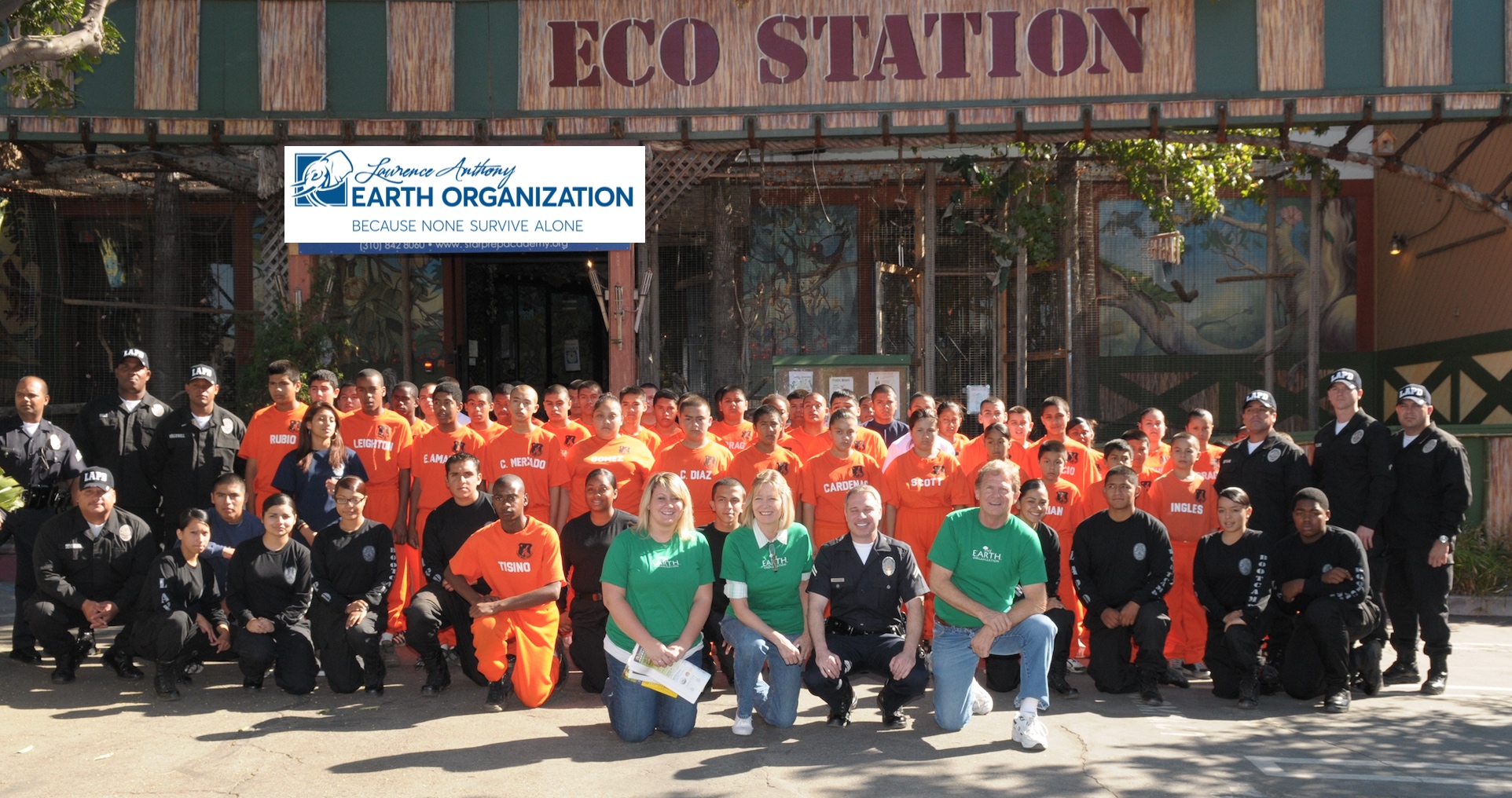 Education - Group Shot LAEO US enlightening at risk youth at Eco Station